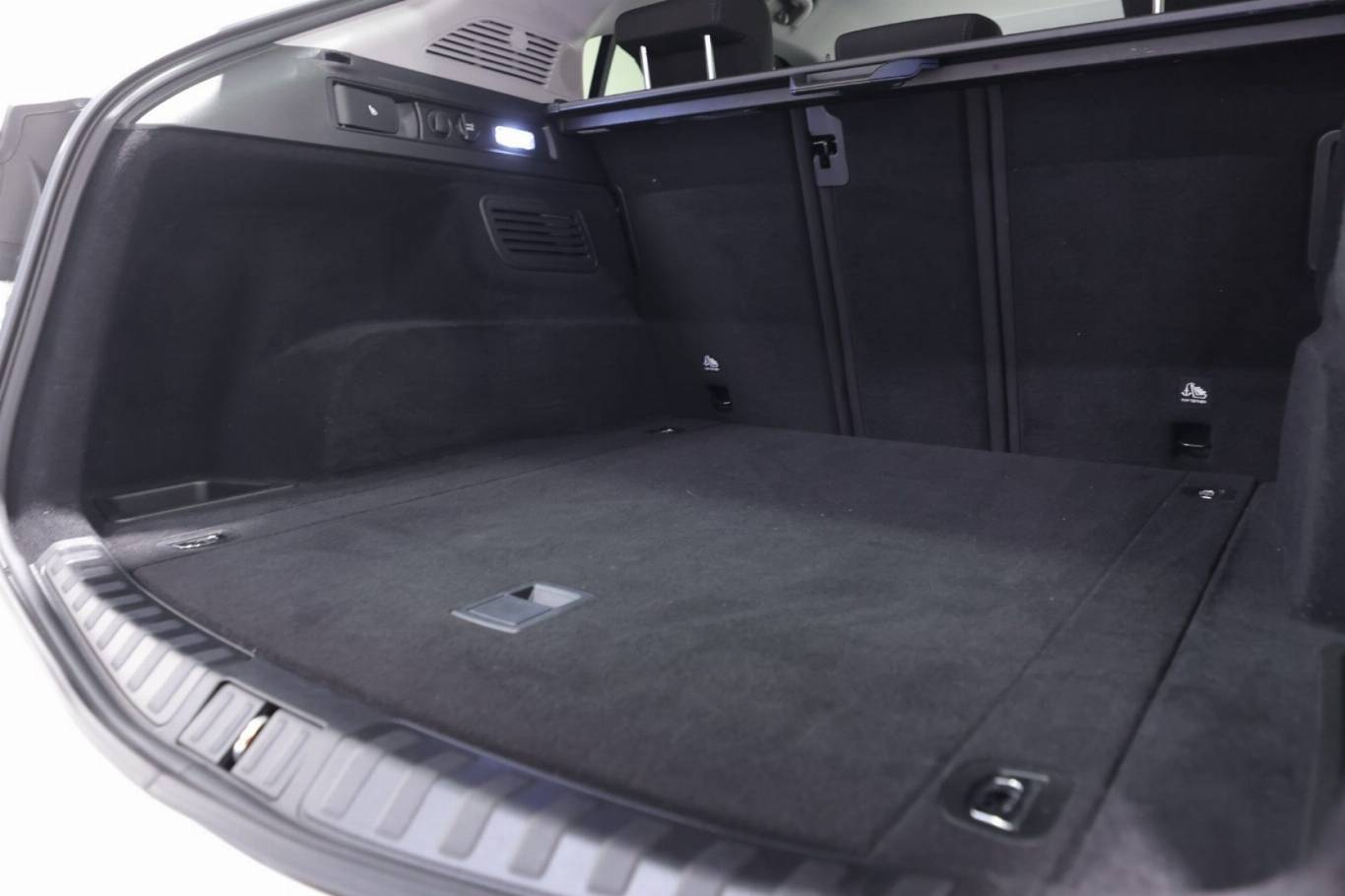 ALFA ROMEO Stelvio 57