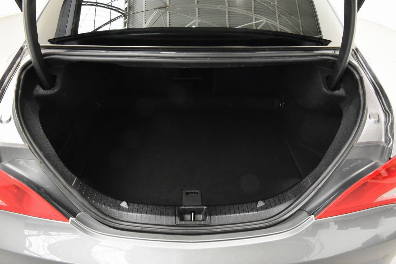 MERCEDES-BENZ CLA 200 13