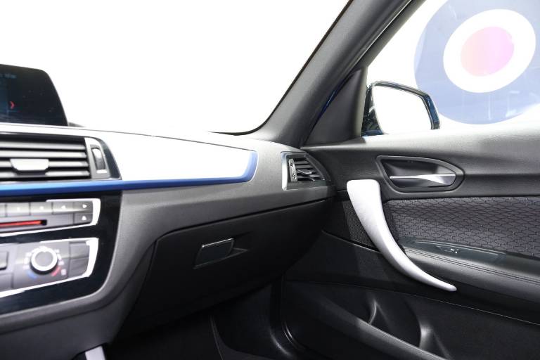 BMW 118 32