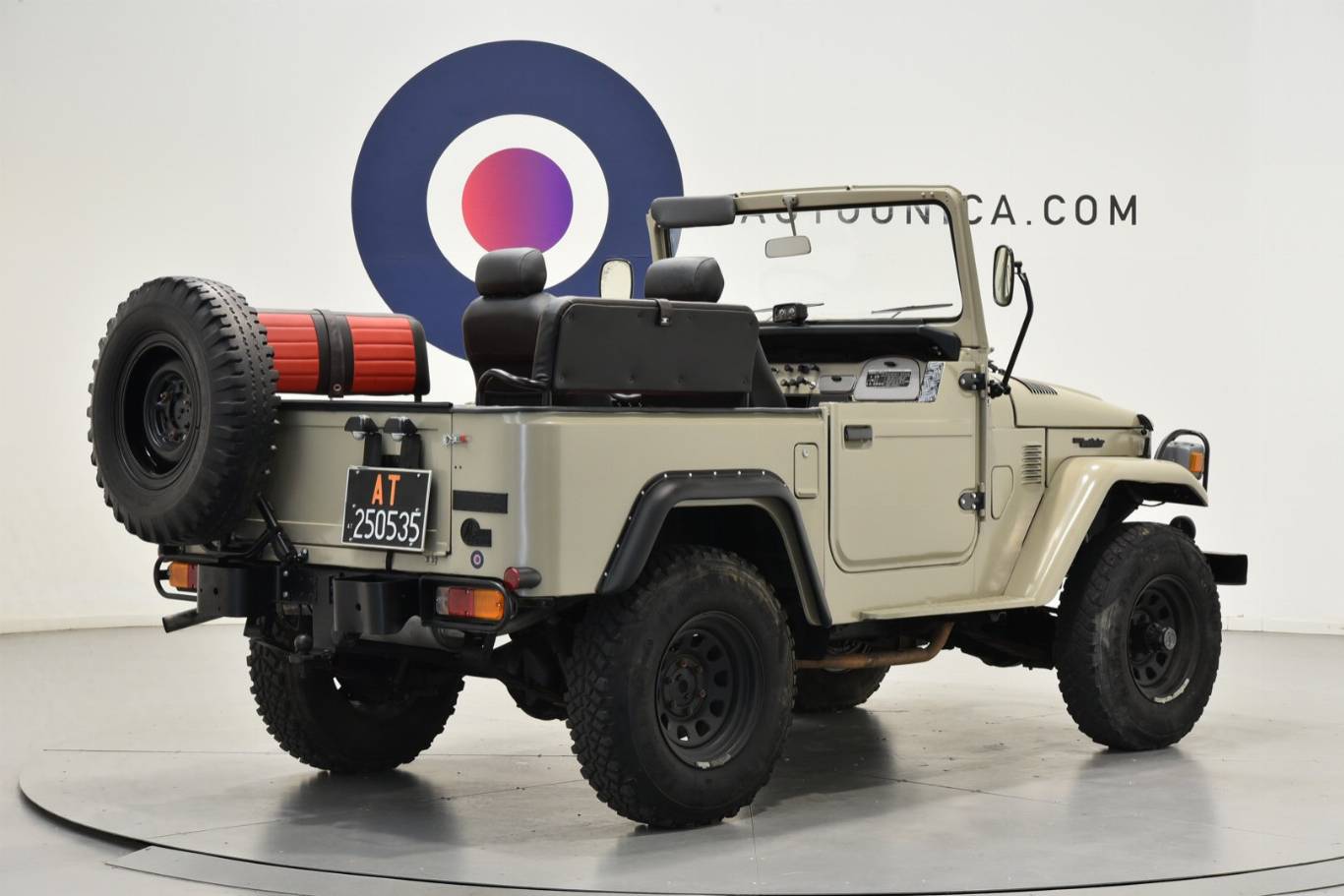 TOYOTA Land Cruiser 5