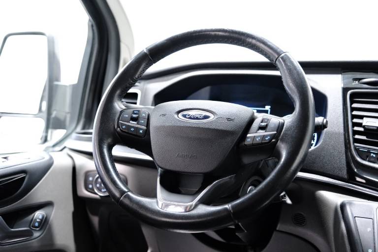 FORD Tourneo Custom 41