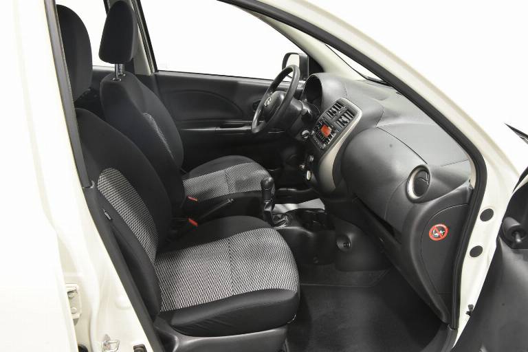 NISSAN Micra 21