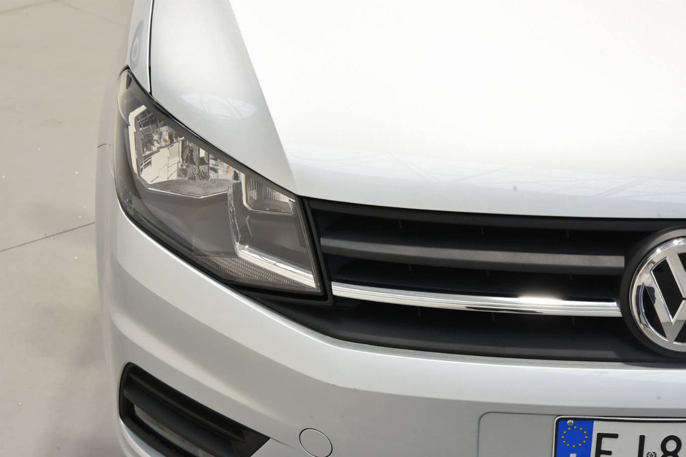 VOLKSWAGEN Caddy 17
