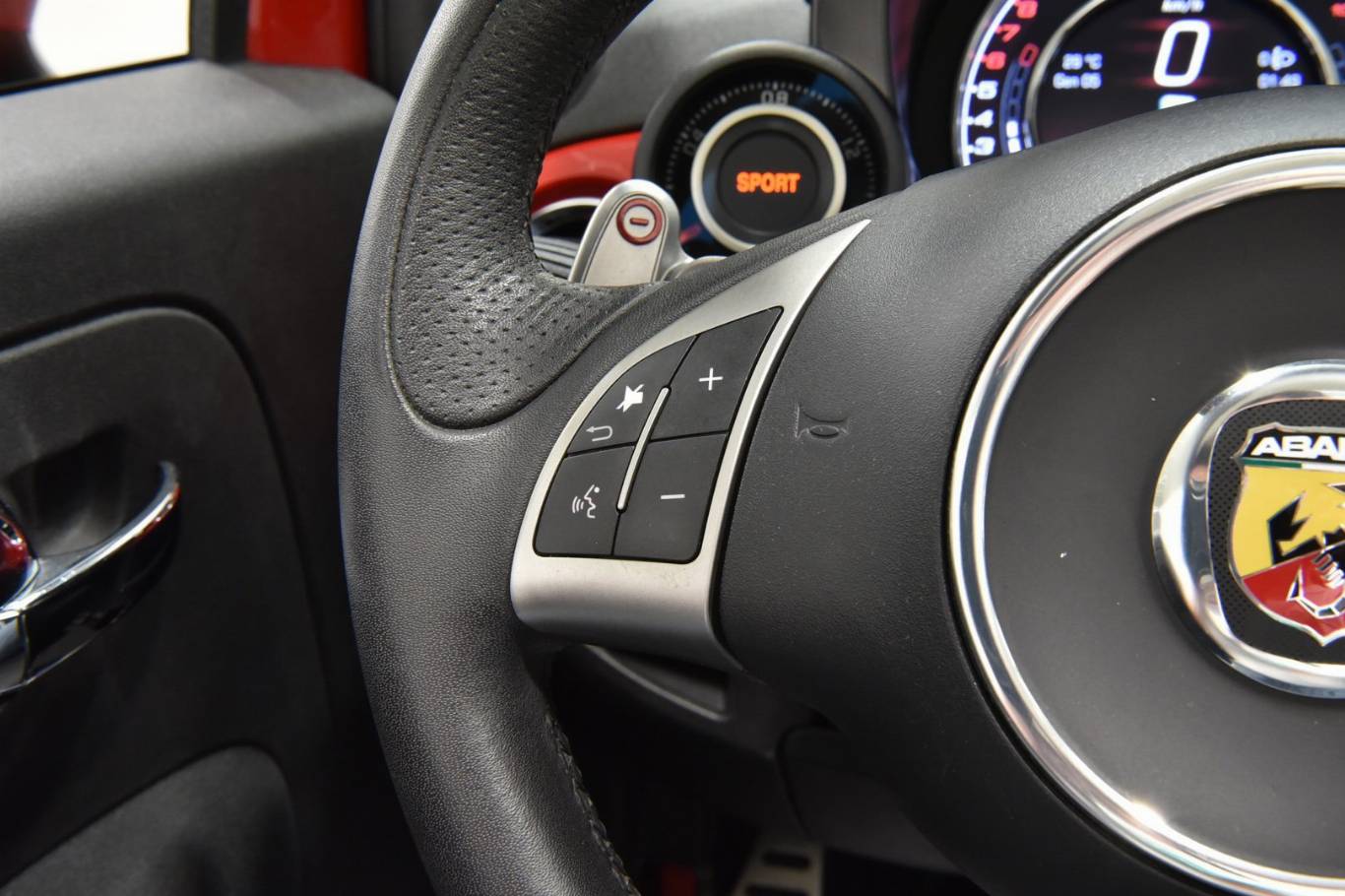 ABARTH 500C 32