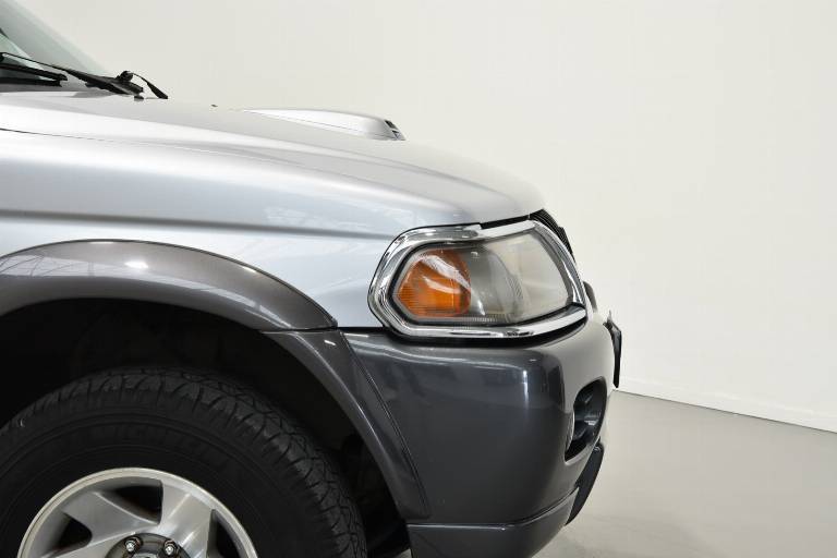 MITSUBISHI Pajero Sport 38