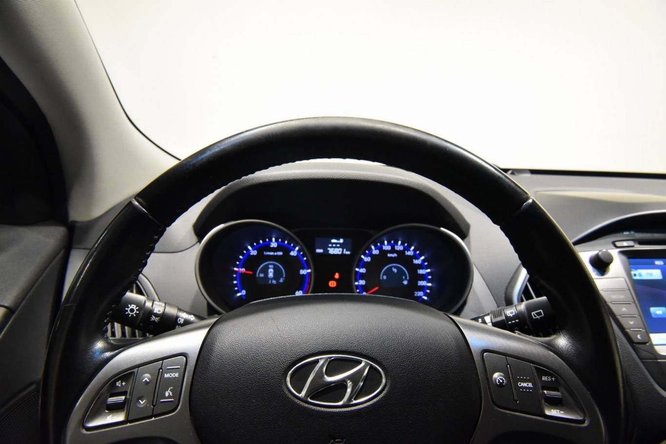 HYUNDAI IX35 21