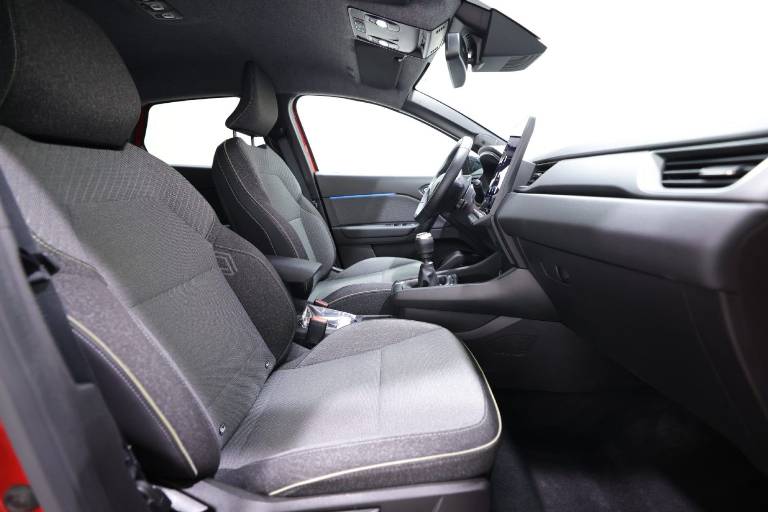RENAULT Captur 46