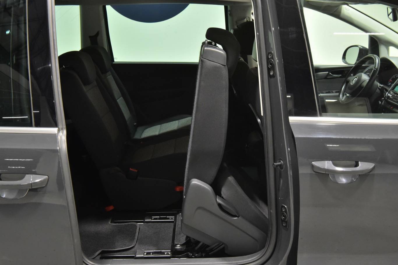 VOLKSWAGEN Sharan 52