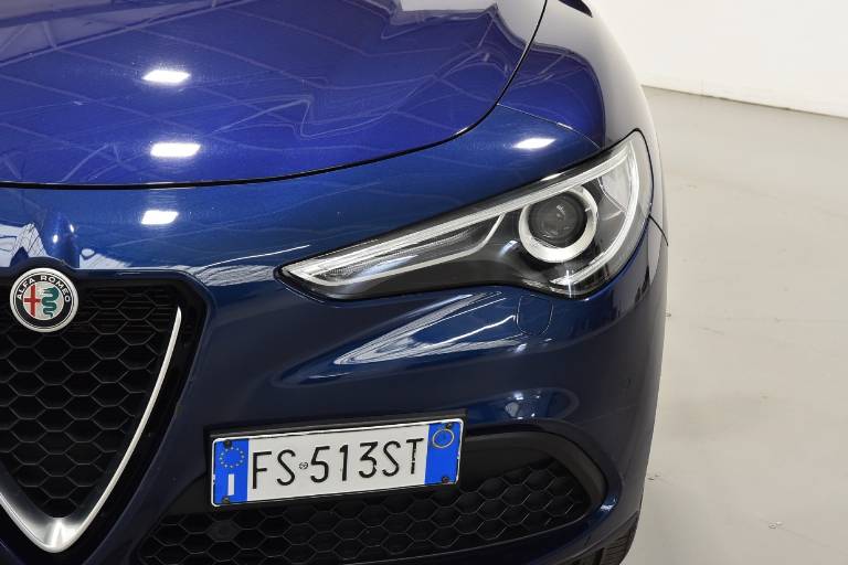 ALFA ROMEO Stelvio 12