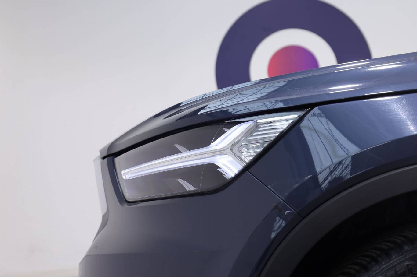 VOLVO XC40 10