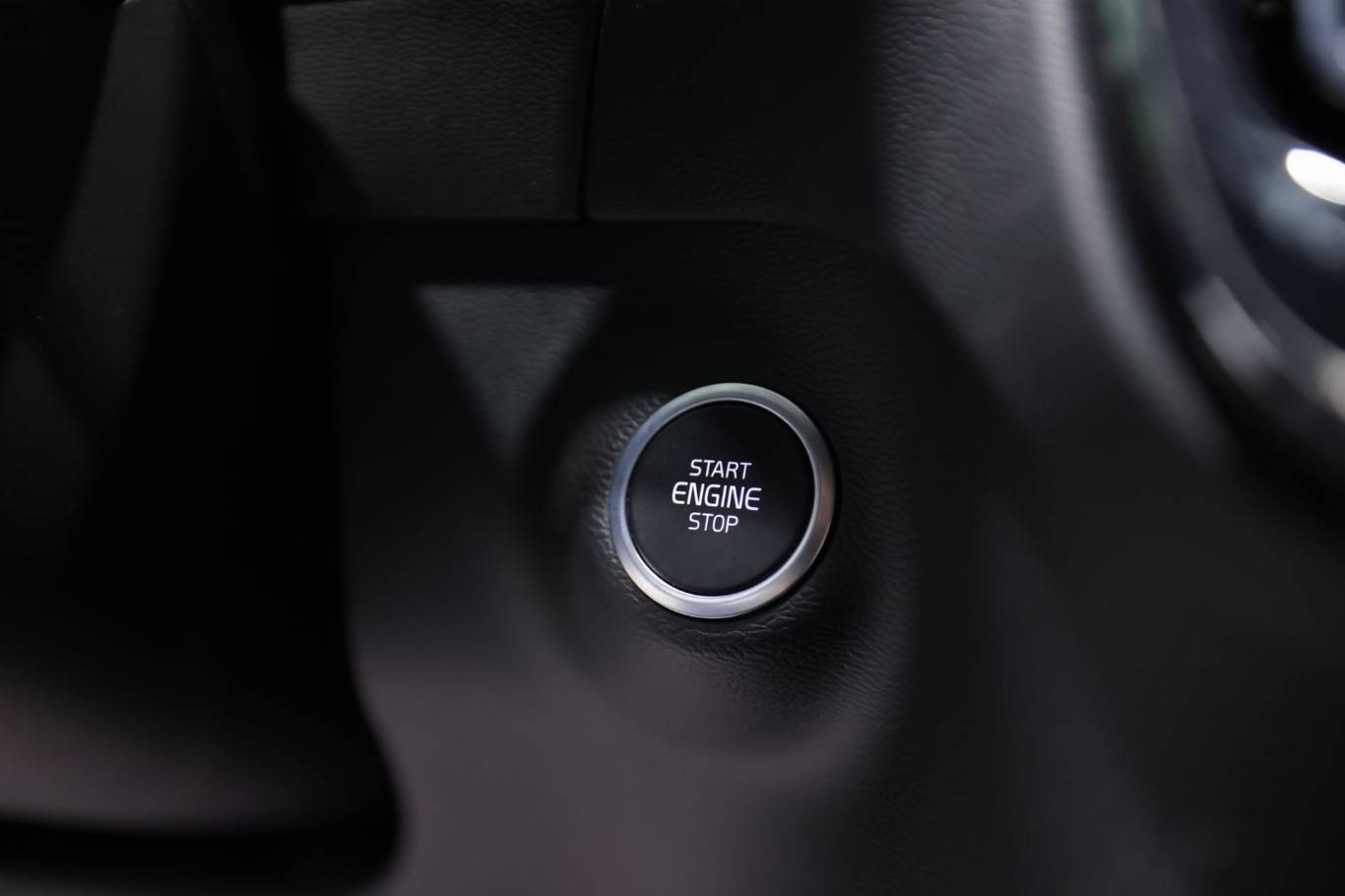VOLVO XC40 25