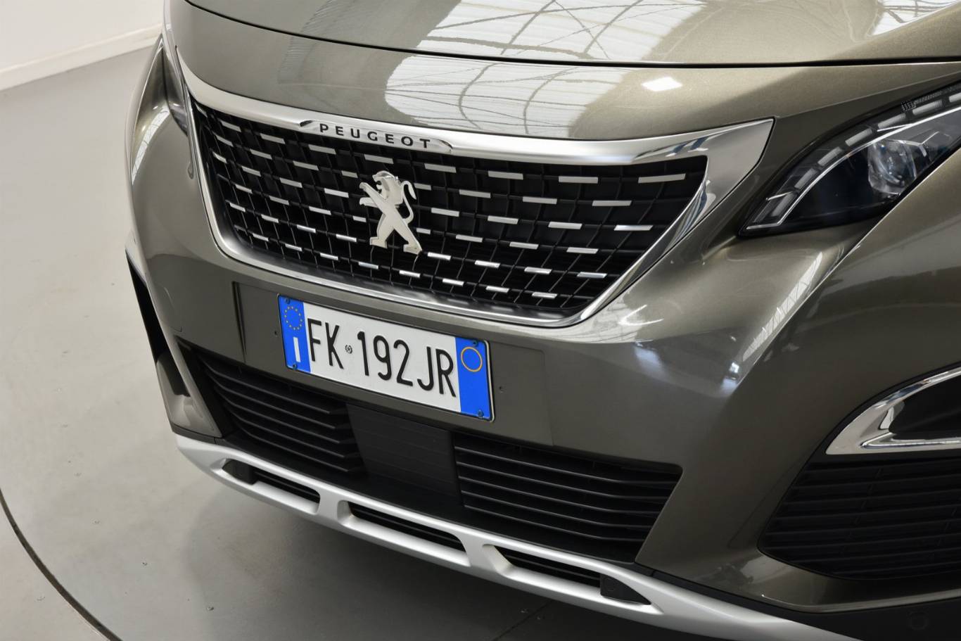PEUGEOT 3008 61