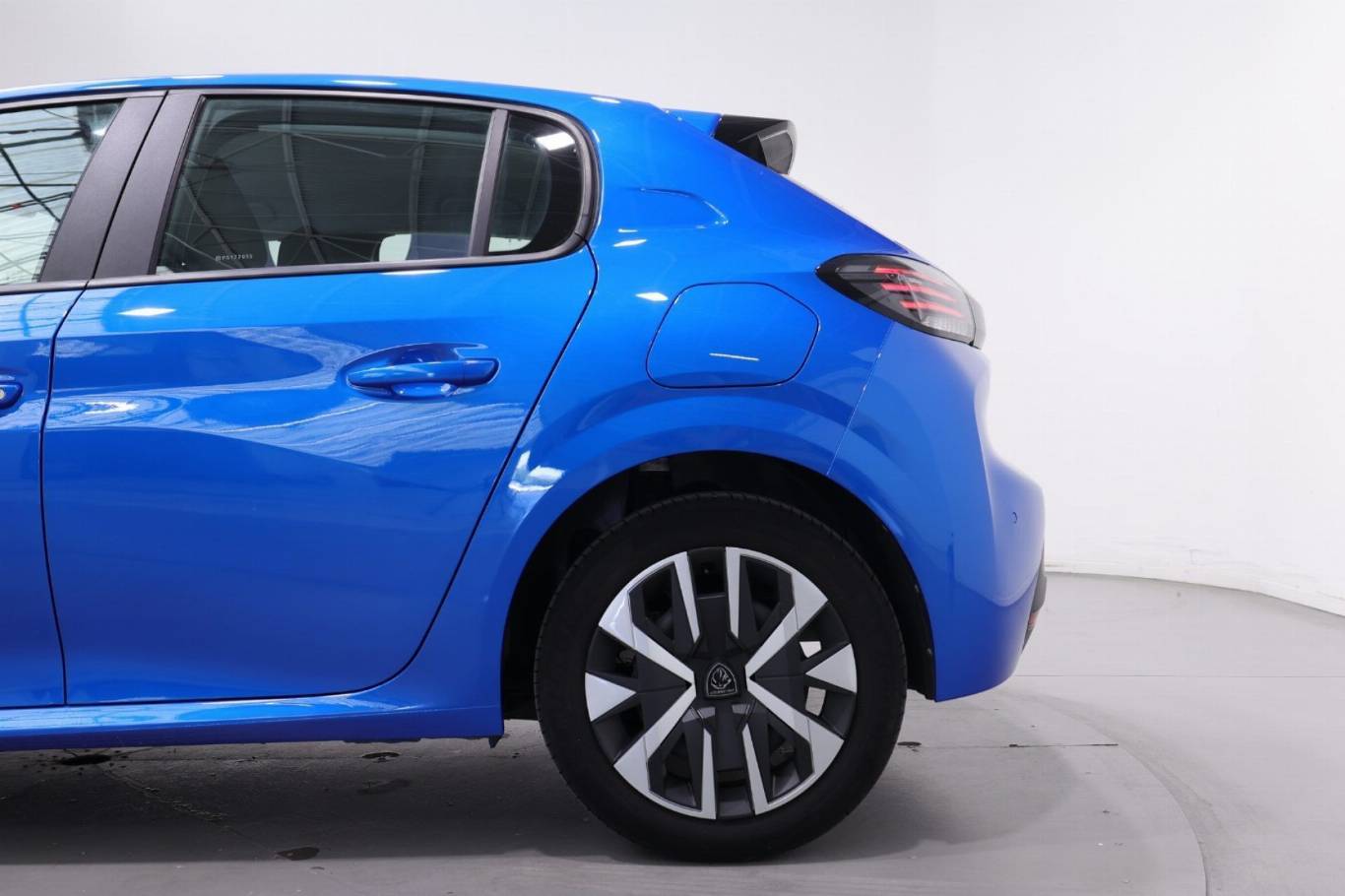 PEUGEOT 208 35