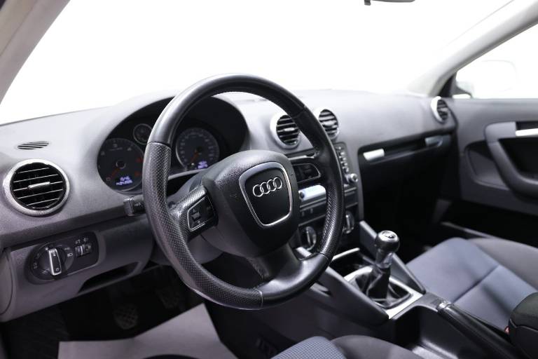 AUDI A3 5