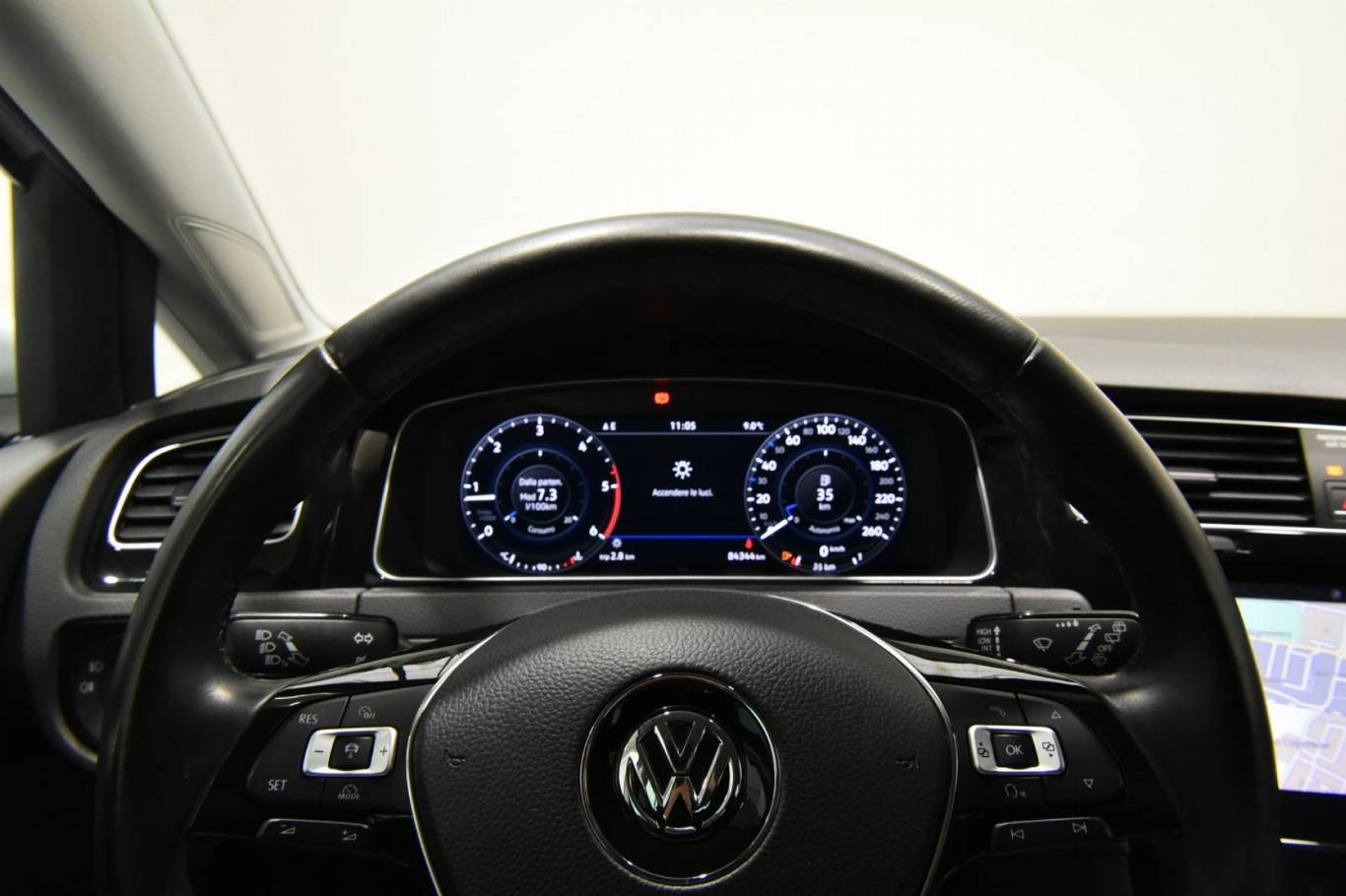 VOLKSWAGEN Golf 9