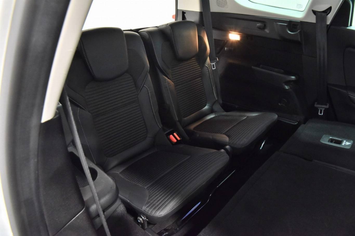 RENAULT Grand Scenic 32