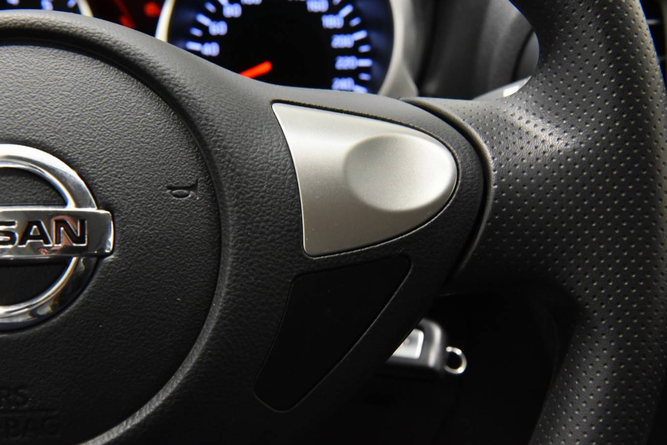 NISSAN Juke 6