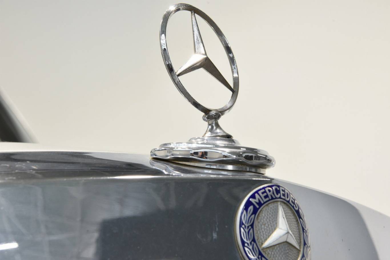 MERCEDES-BENZ S 280 46