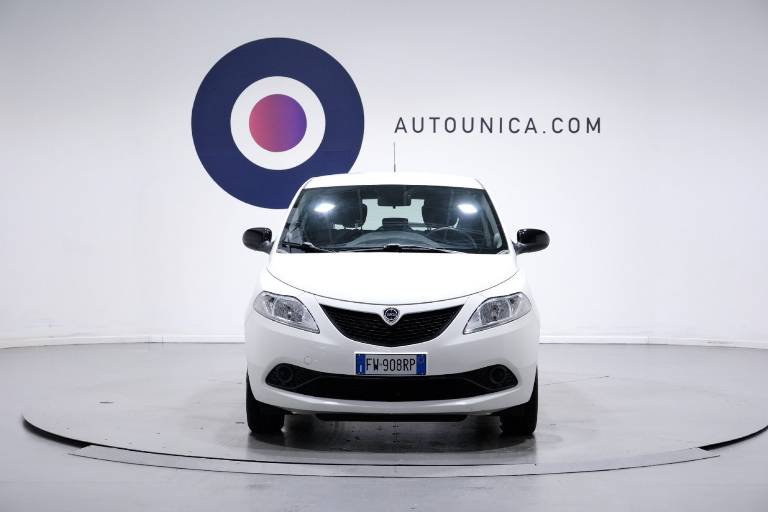 LANCIA Ypsilon 2