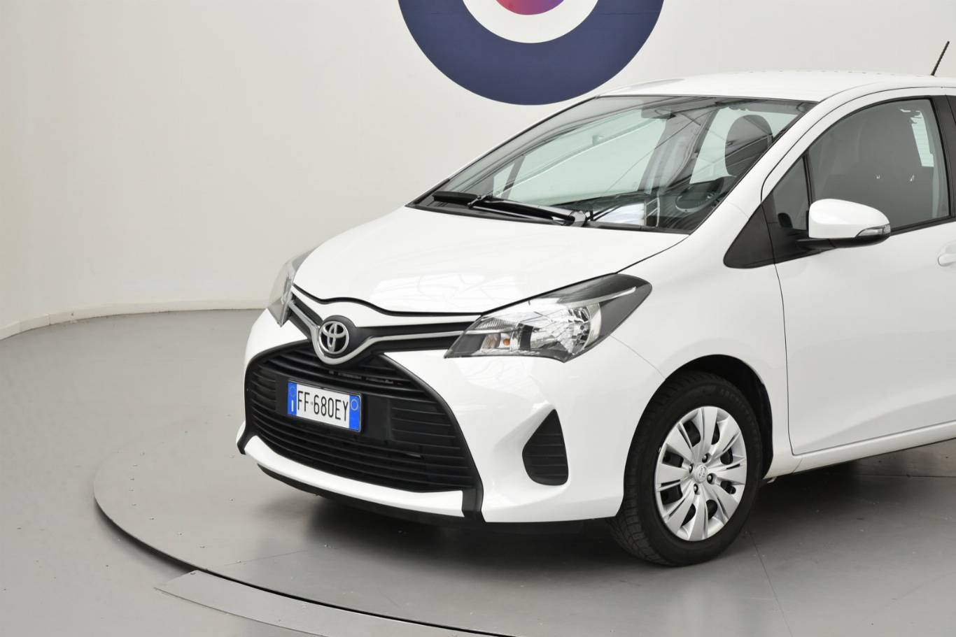 TOYOTA Yaris 13