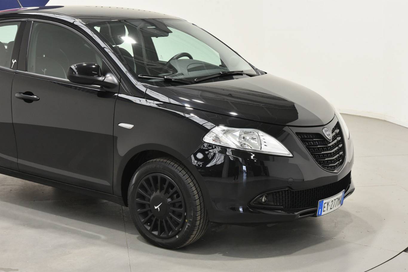 LANCIA Ypsilon 18