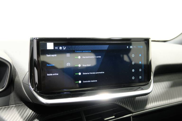 PEUGEOT 2008 27