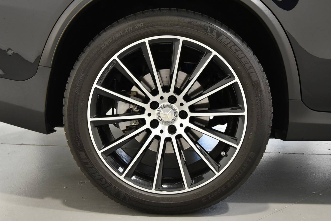 MERCEDES-BENZ GLC 220 35