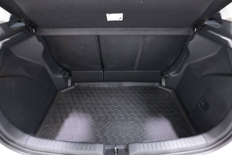 TOYOTA Yaris 45