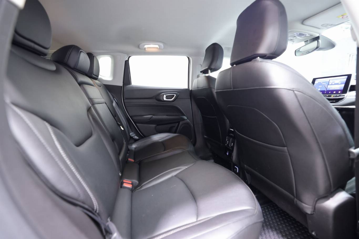 JEEP Compass 48