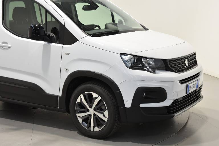 PEUGEOT Rifter 14