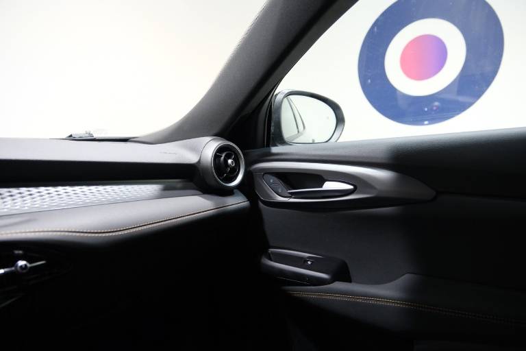 ALFA ROMEO Tonale 36