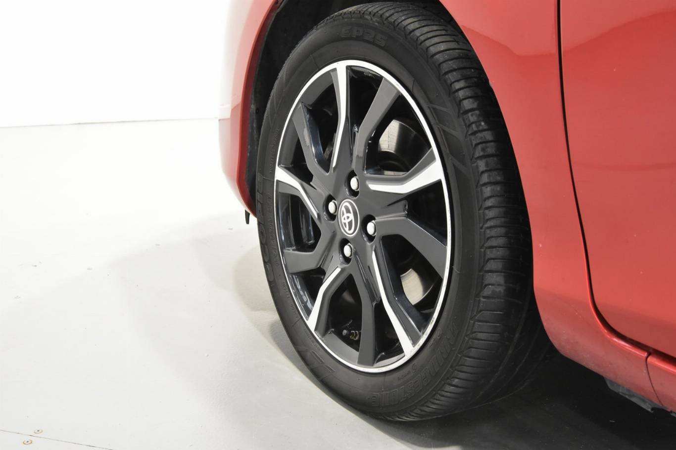 TOYOTA Yaris 7