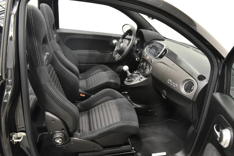 ABARTH 595C 29