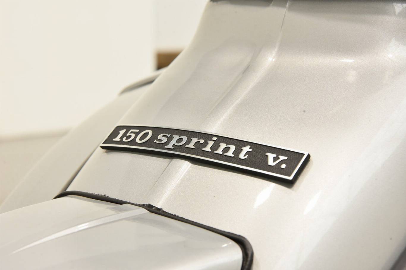 PIAGGIO Vespa 150 Sprint 22