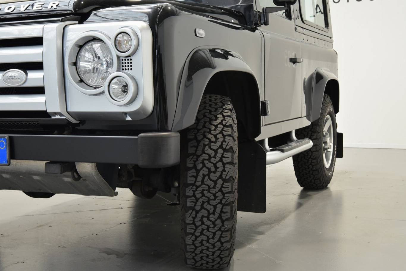 LAND ROVER Defender 31
