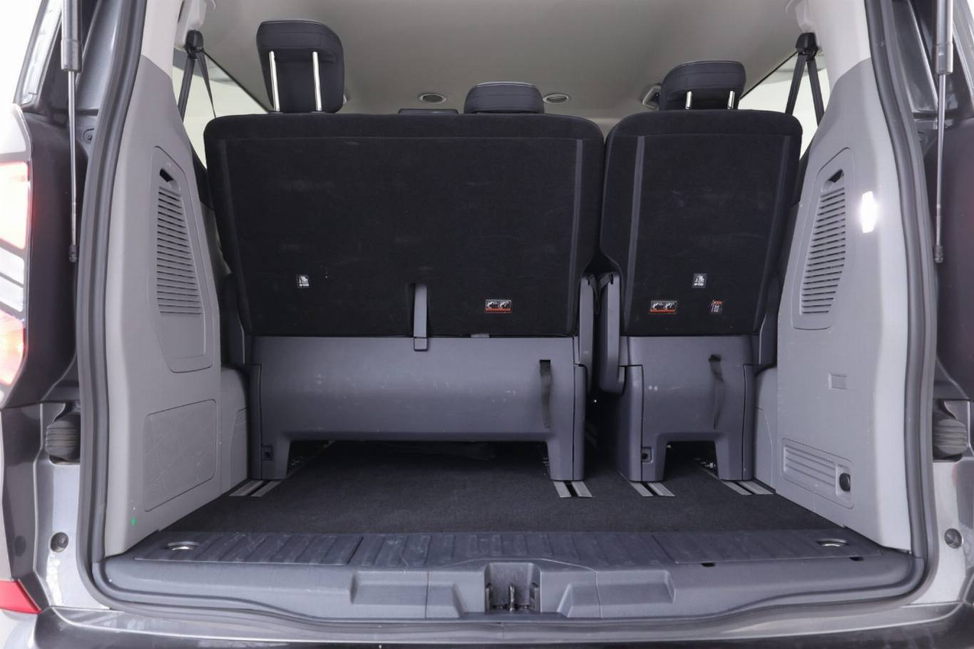 FORD Tourneo Custom 46