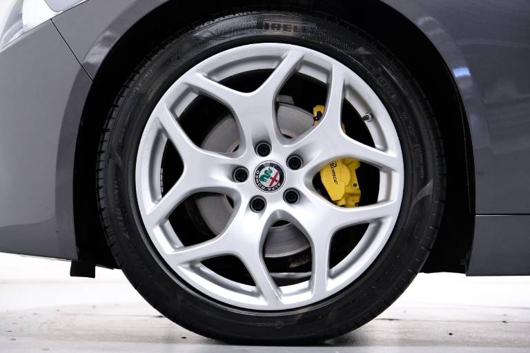 ALFA ROMEO Giulia 13