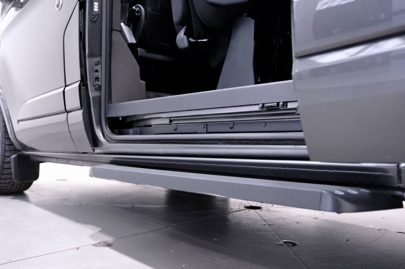 FORD Tourneo Custom 46