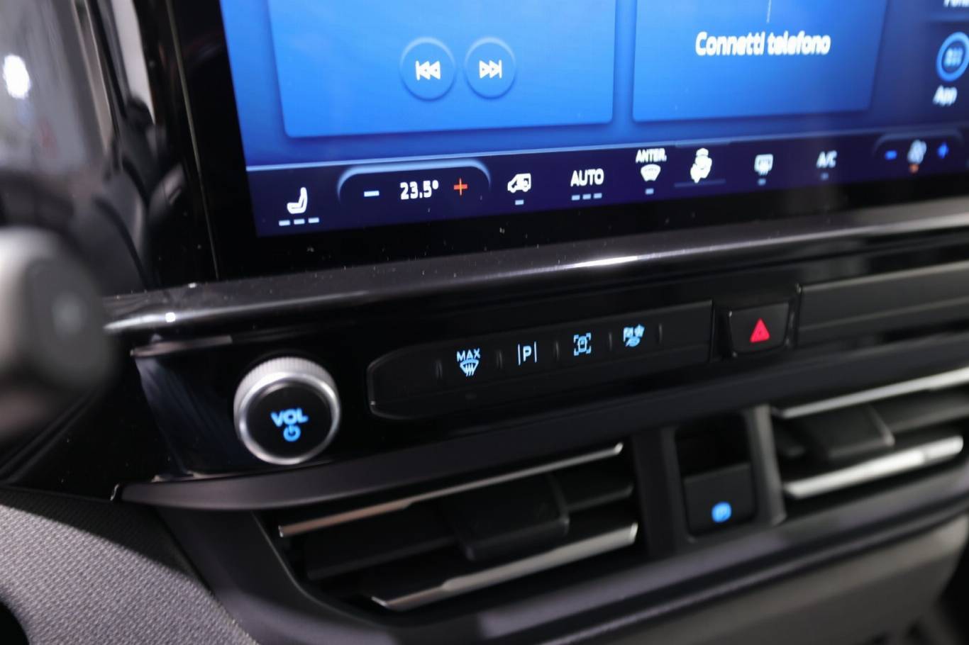 FORD Tourneo Custom 27