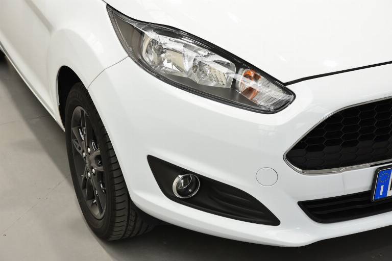 FORD Fiesta 53