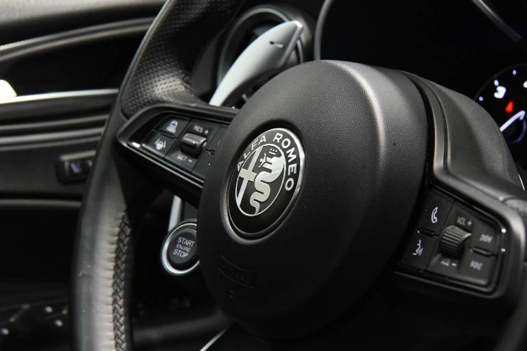 ALFA ROMEO Stelvio 58