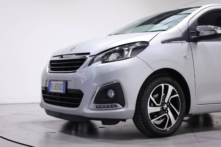 PEUGEOT 108 11