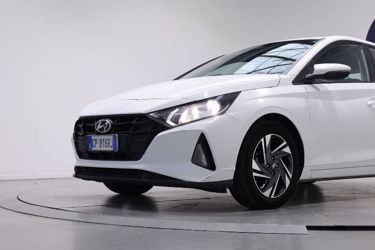 HYUNDAI I20 11