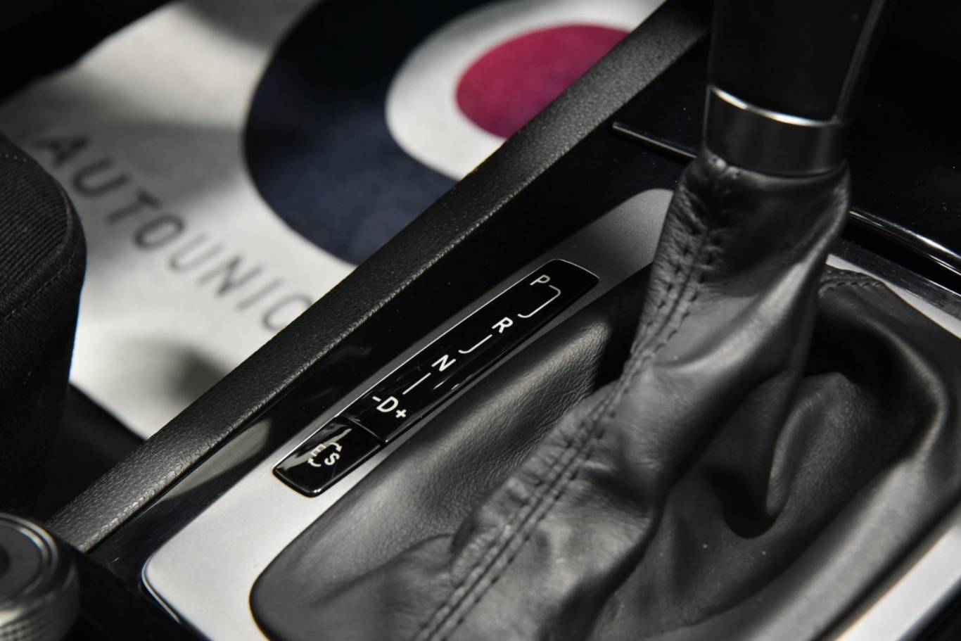 MERCEDES-BENZ GLK 220 23