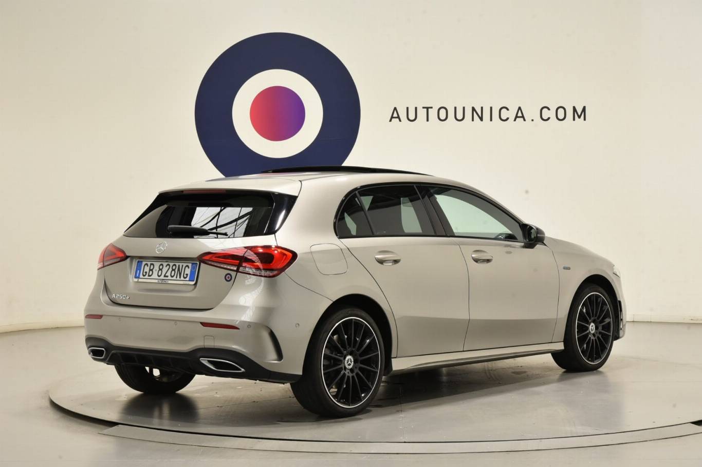 MERCEDES-BENZ A 250 30