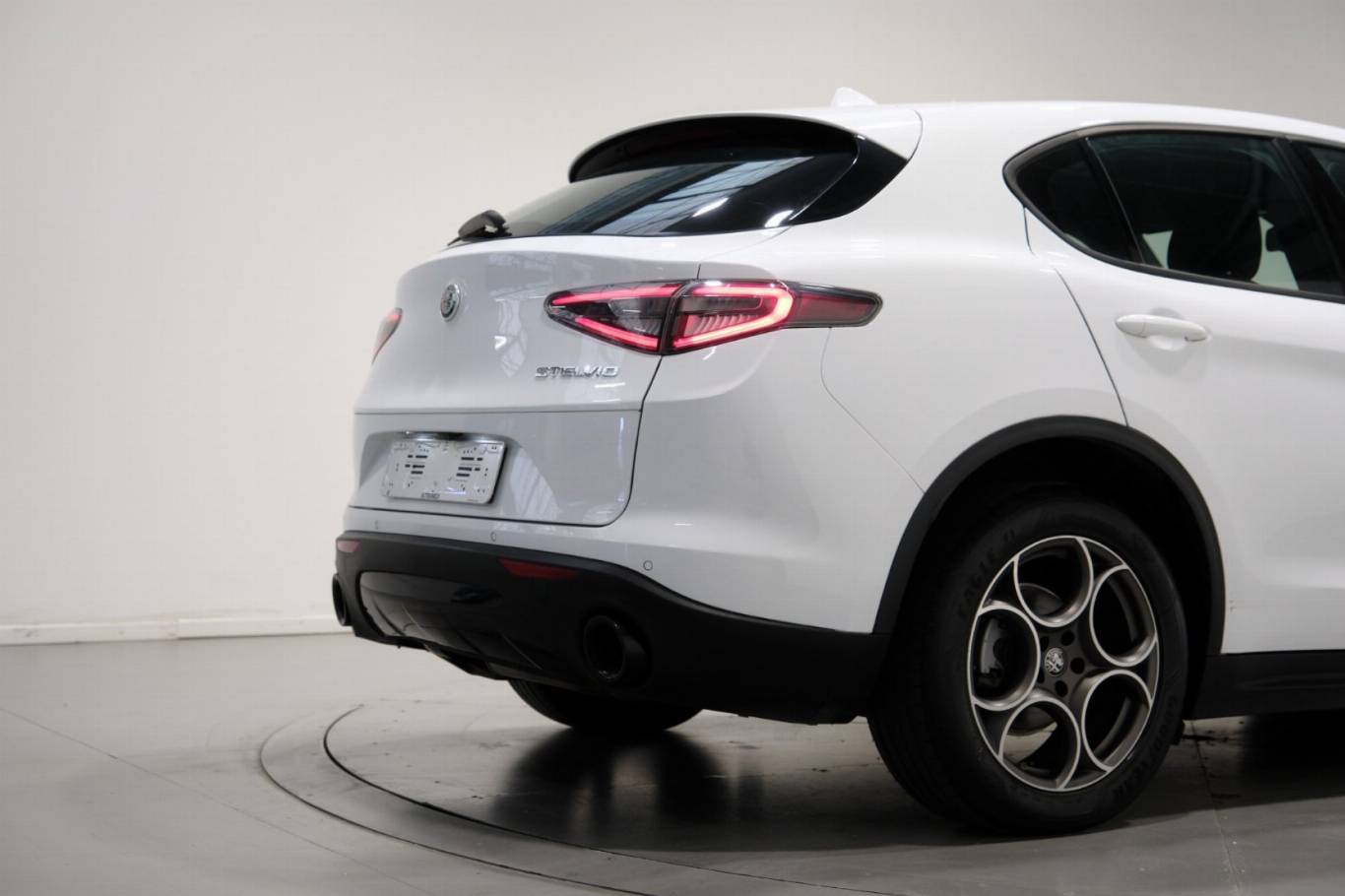 ALFA ROMEO Stelvio 15
