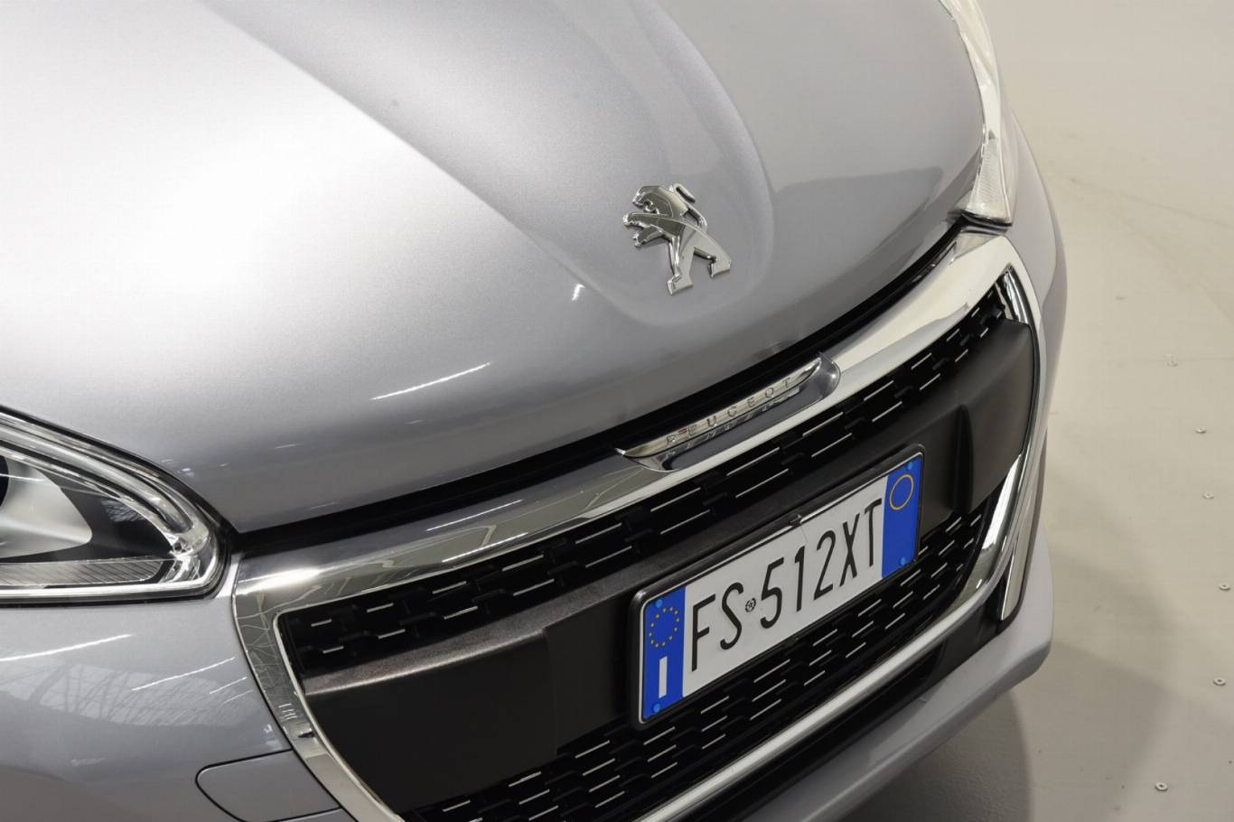 PEUGEOT 208 40
