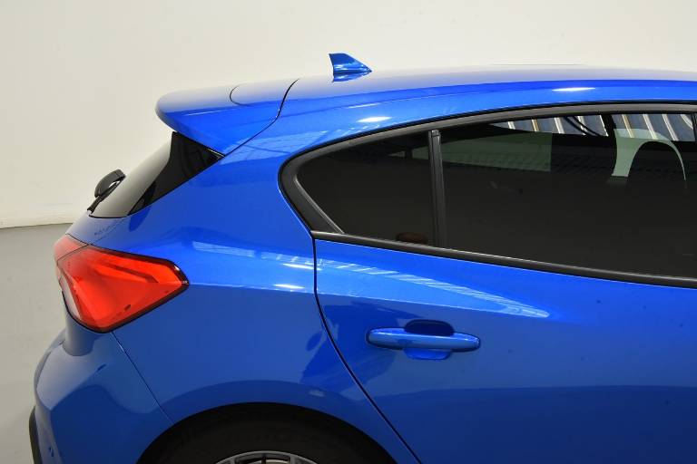 FORD Focus 47