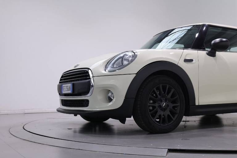 MINI One 11