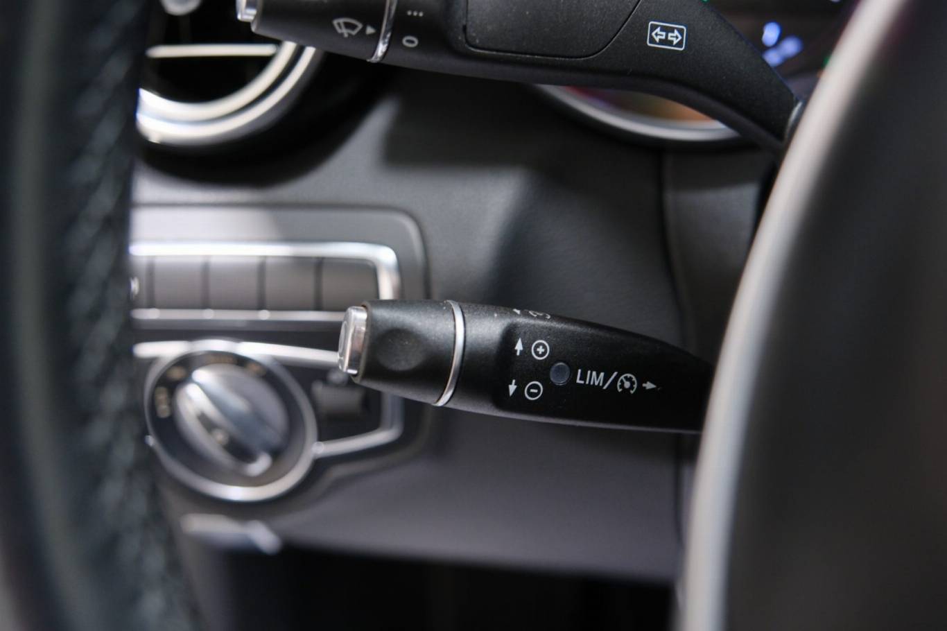 MERCEDES-BENZ C 220 27